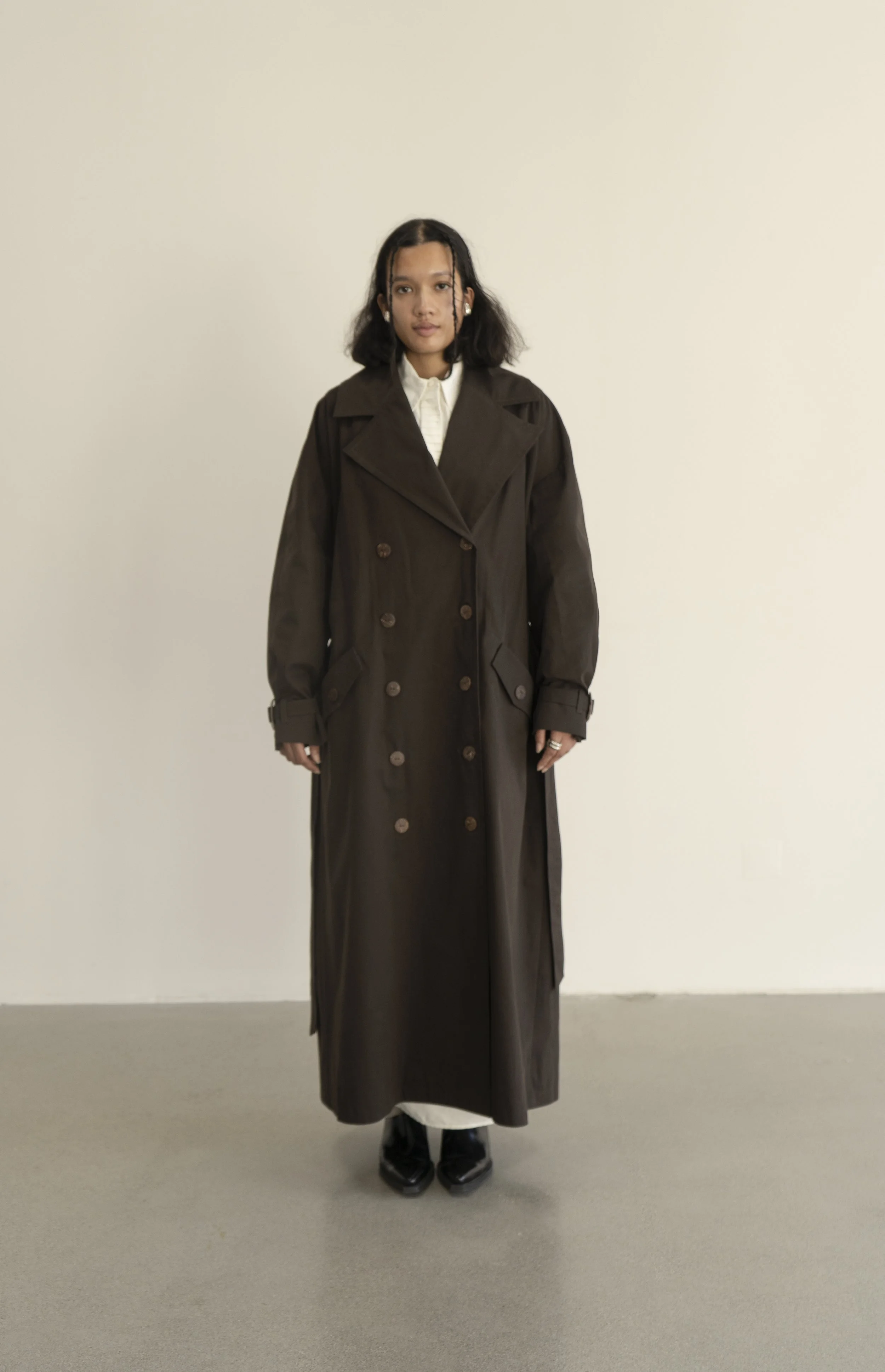 VISHENKA CHOCOLATE COTTON TRENCH — K M by L A N G E